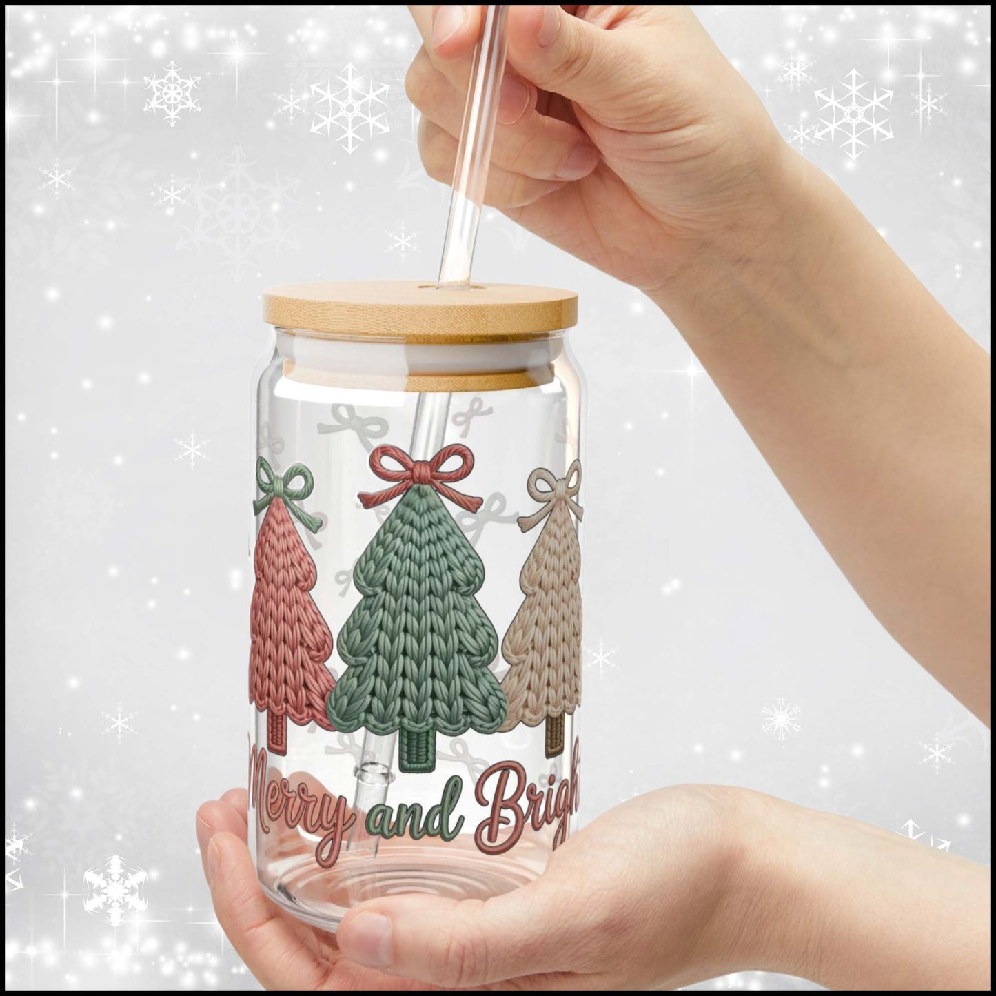 Merry and Bright Knit Christmas Trees Glass Can – 16oz Holiday Cup with Pastel Knit Trees & Bamboo Lid