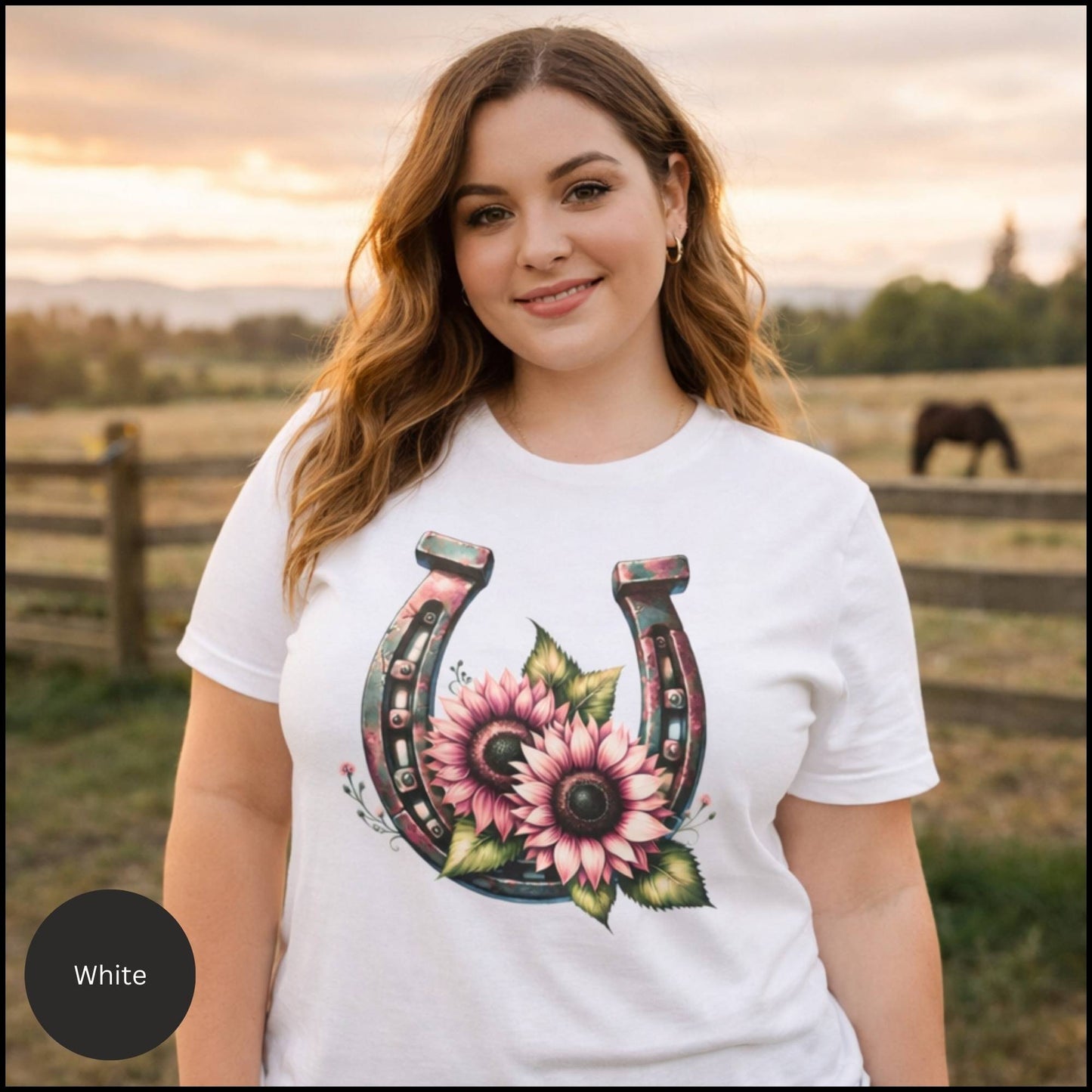 Floral Horseshoe Graphic Tee – Western Cowgirl Sunflower Horseshoe T-Shirt