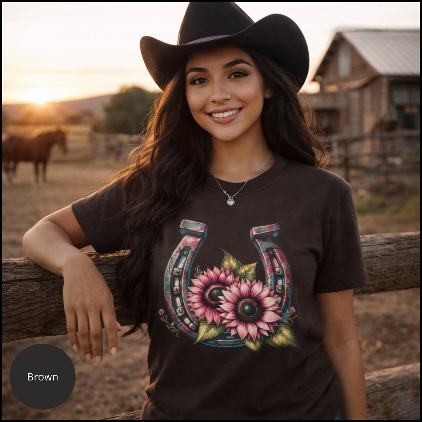 Floral Horseshoe Graphic Tee – Western Cowgirl Sunflower Horseshoe T-Shirt