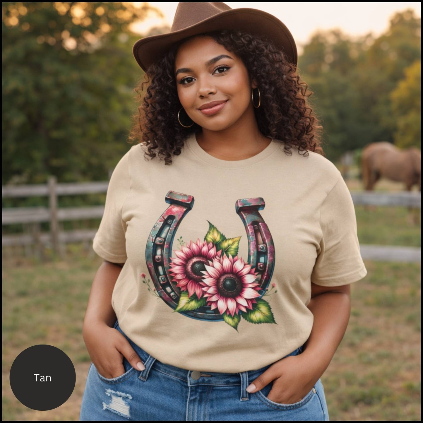 Floral Horseshoe Graphic Tee – Western Cowgirl Sunflower Horseshoe T-Shirt