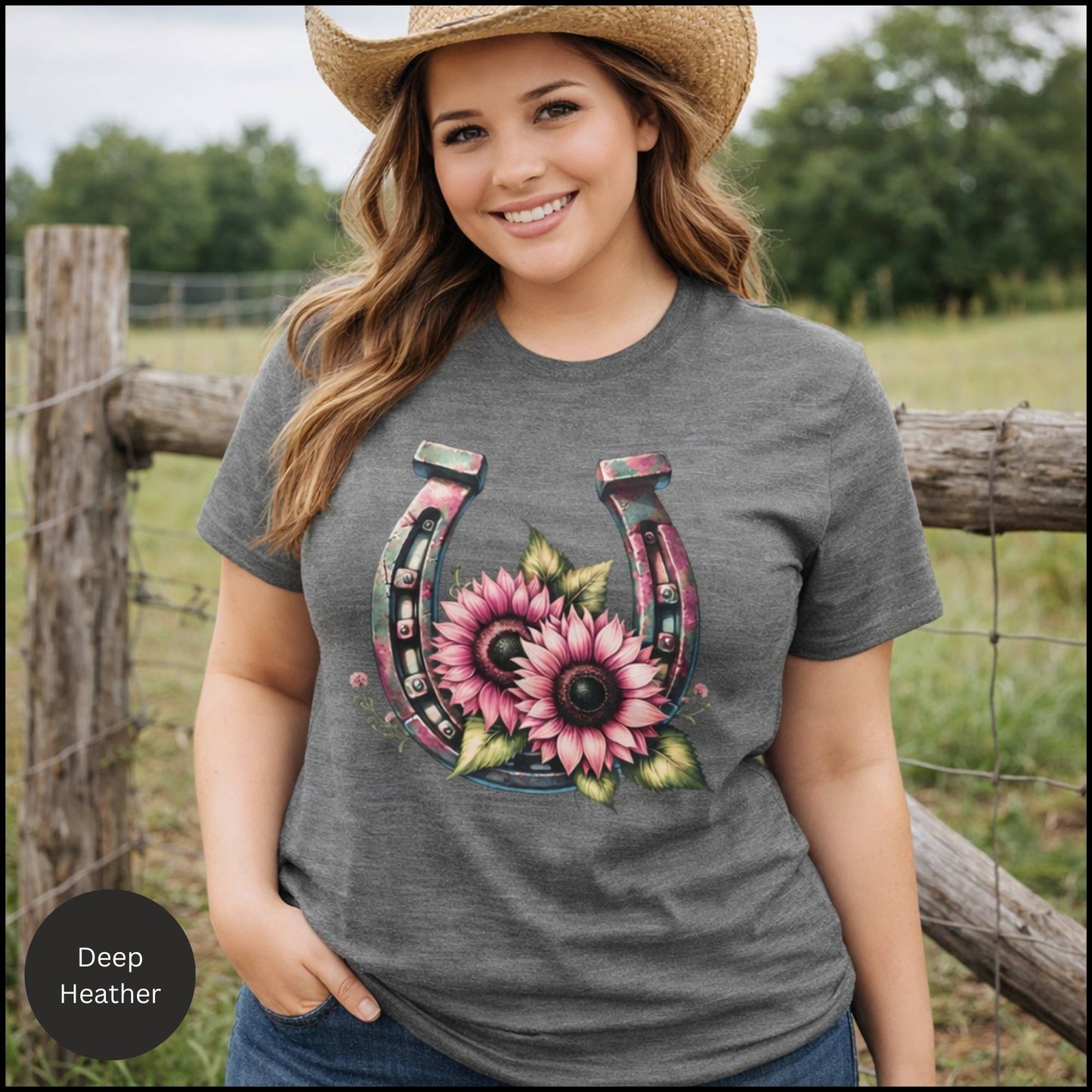 Floral Horseshoe Graphic Tee – Western Cowgirl Sunflower Horseshoe T-Shirt