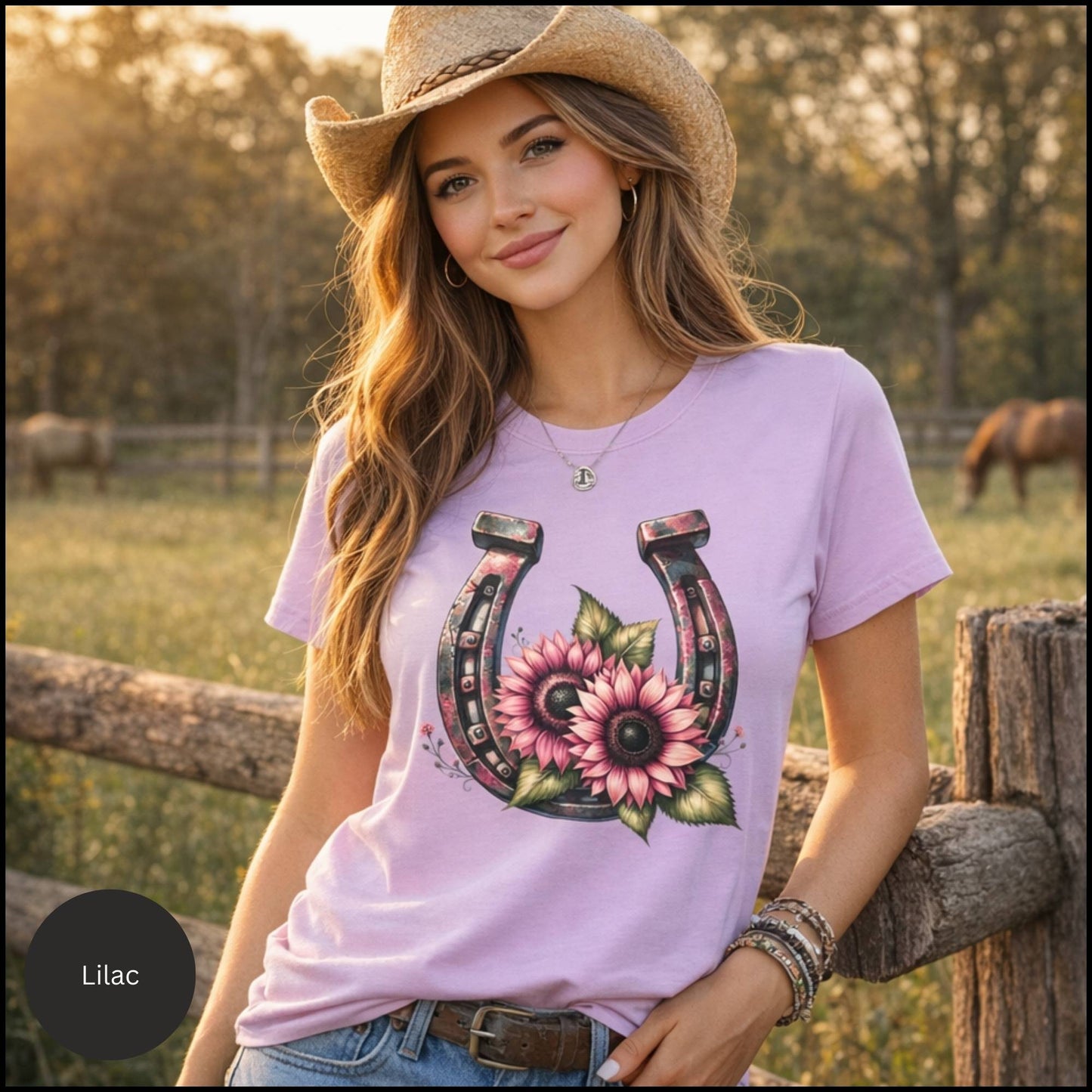Floral Horseshoe Graphic Tee – Western Cowgirl Sunflower Horseshoe T-Shirt