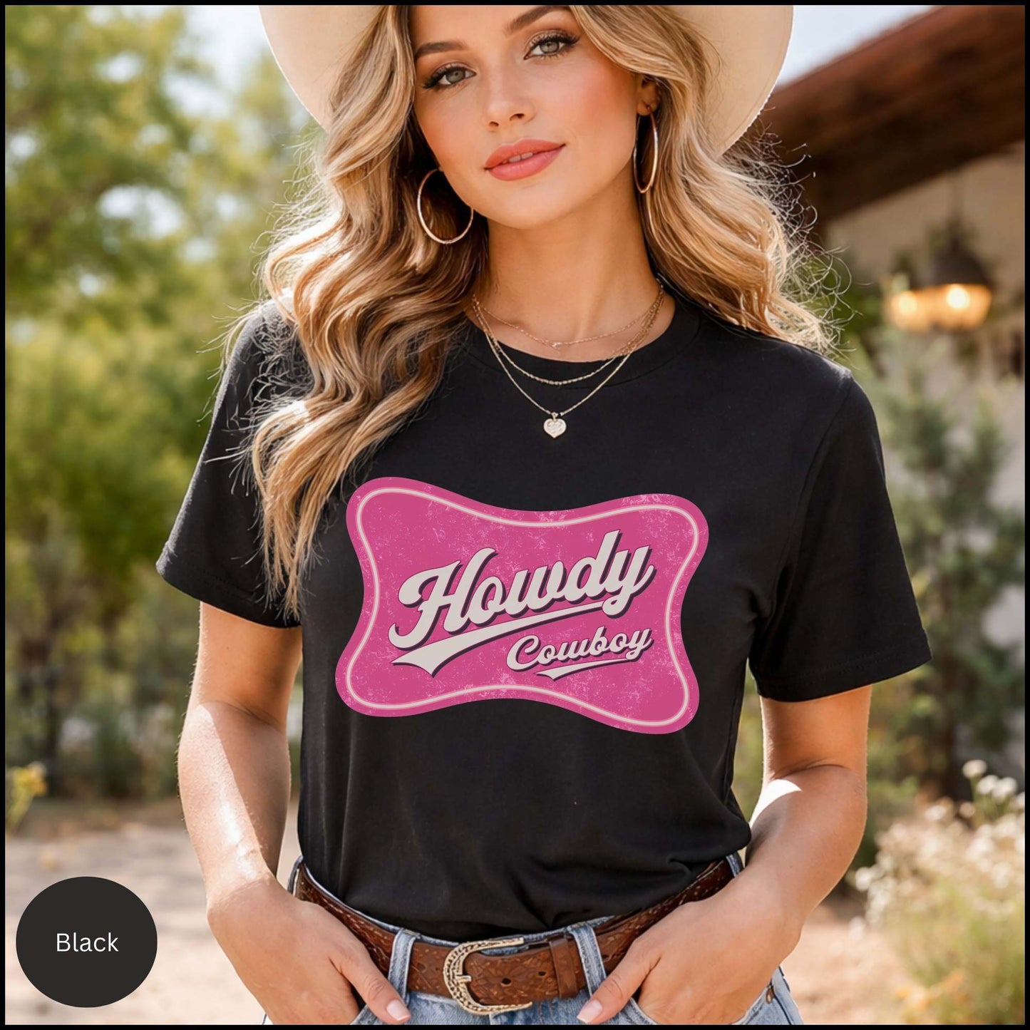Howdy Cowboy Pink Western Graphic Tee – Retro Cowgirl Shirt, Trendy Western Aesthetic T-Shirt, Cute Country Outfit Top