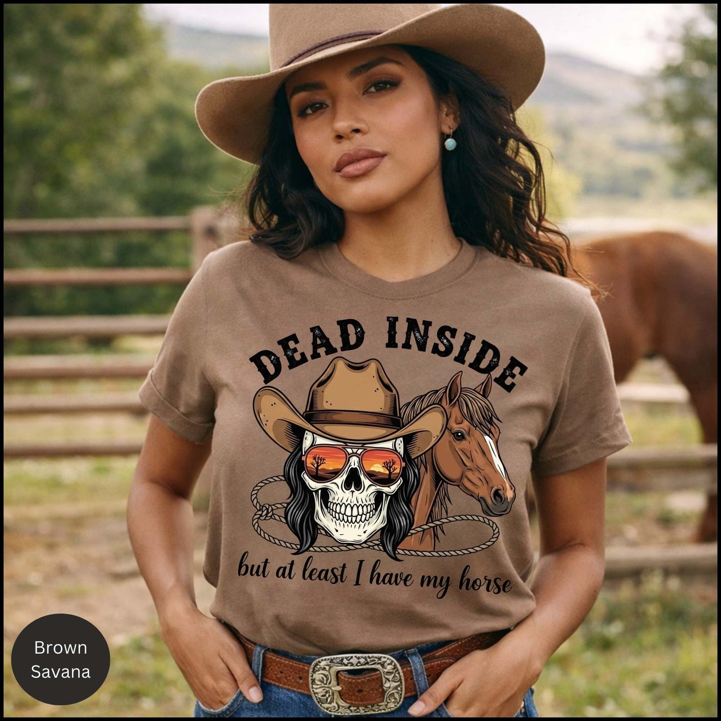 Howdy Cowboy Pink Western Graphic Tee – Retro Cowgirl Shirt, Trendy Western Aesthetic T-Shirt, Cute Country Outfit Top